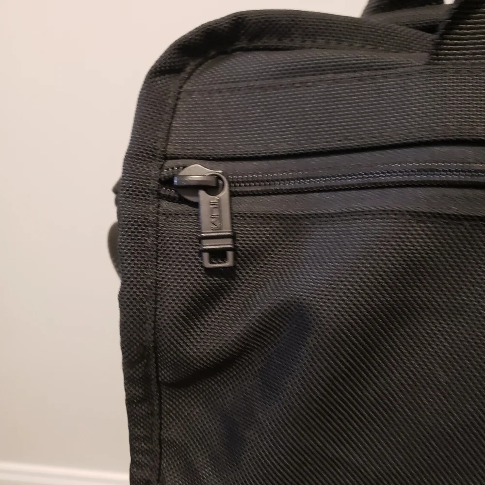 Tumi nylon messenger